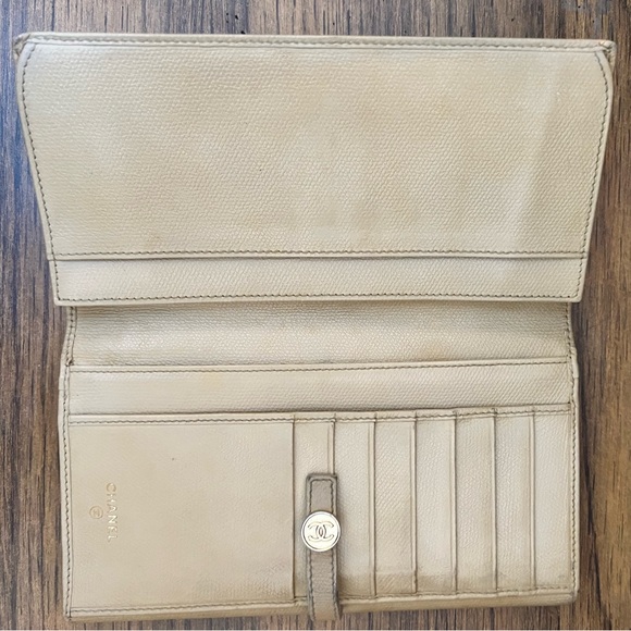 🔸Chanel Beige Wallet 🔸 Authentic 💯 🔸 - Picture 4 of 5
